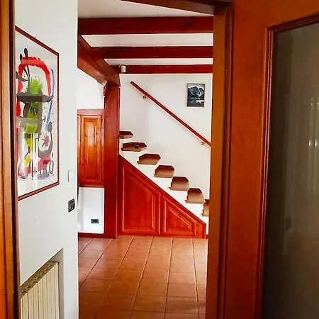 Βίλα Indipendente 200 Mq Con Giardino *