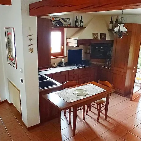 Indipendente 200 Mq Con Giardino
